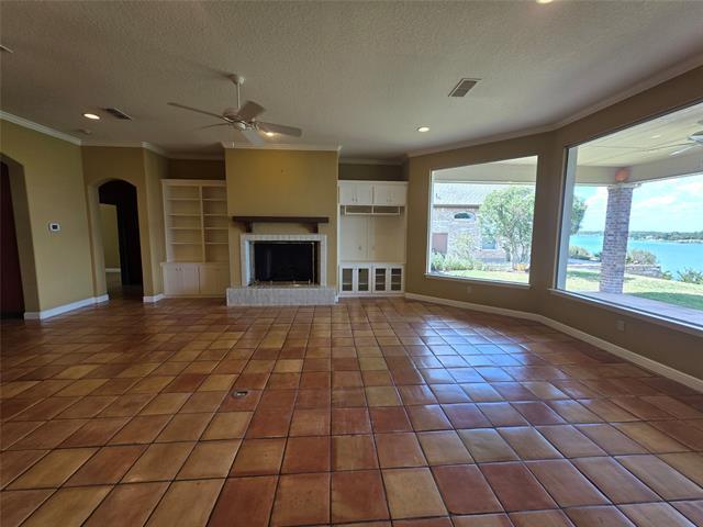 4204 Bluff View Dr