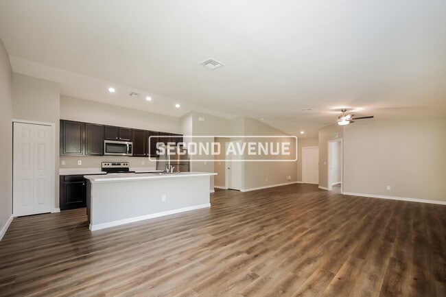 Photo - 18132 Harkins Ave