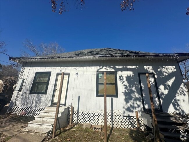 Building Photo - 7937 Dayton St Rental