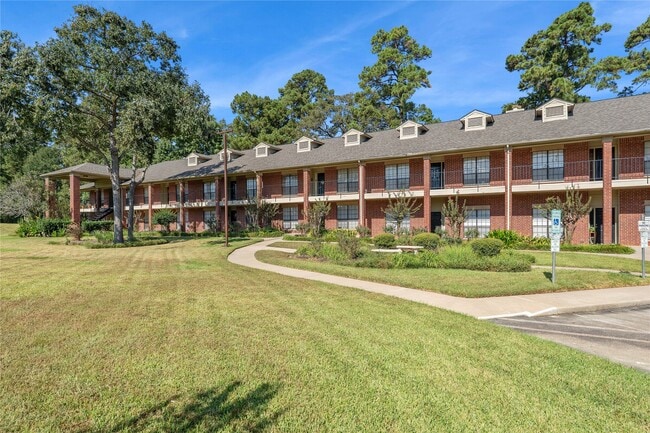 Building Photo - 200 Panorama Dr Unit True