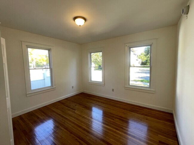 Photo - 2 Nickwackett St Unit 1