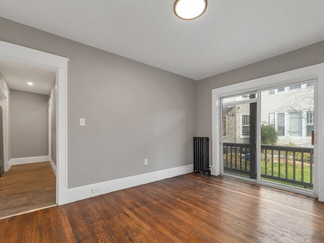 Photo - 54 Brook St Unit 2