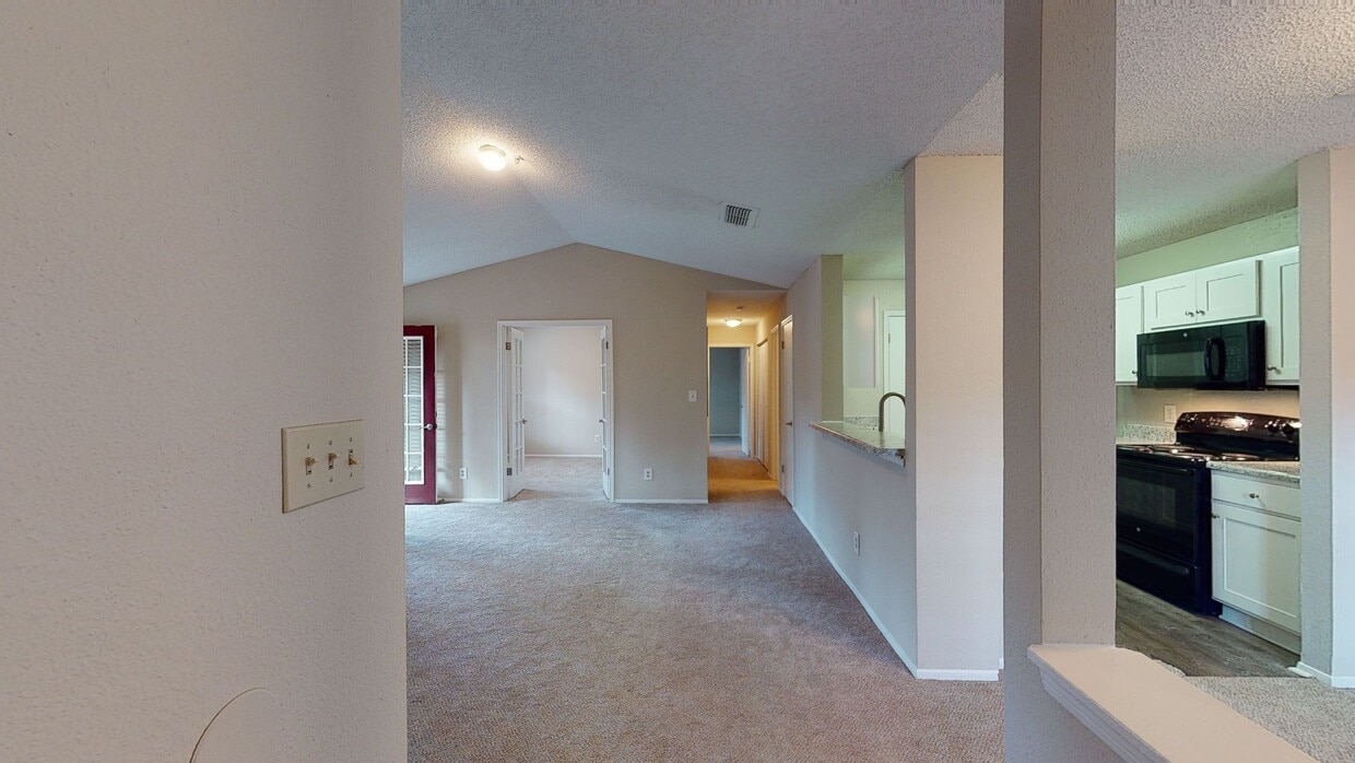 Photo - The 1800 at Barrett Lakes Apartments