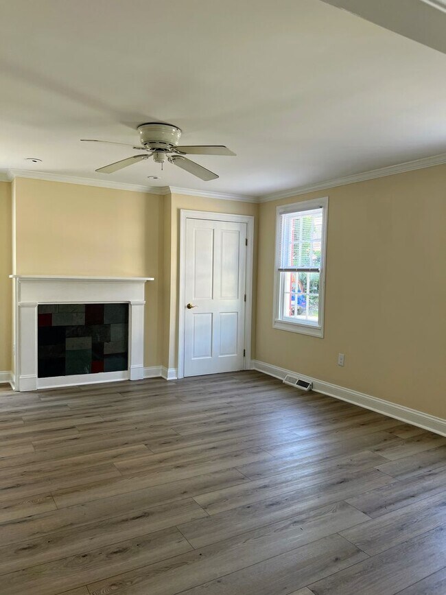 Photo - Great Victorian House in Historic District