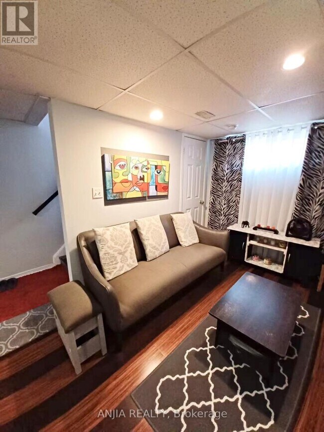 Photo - LOWER 256 HOMEWOOD AVENUE
