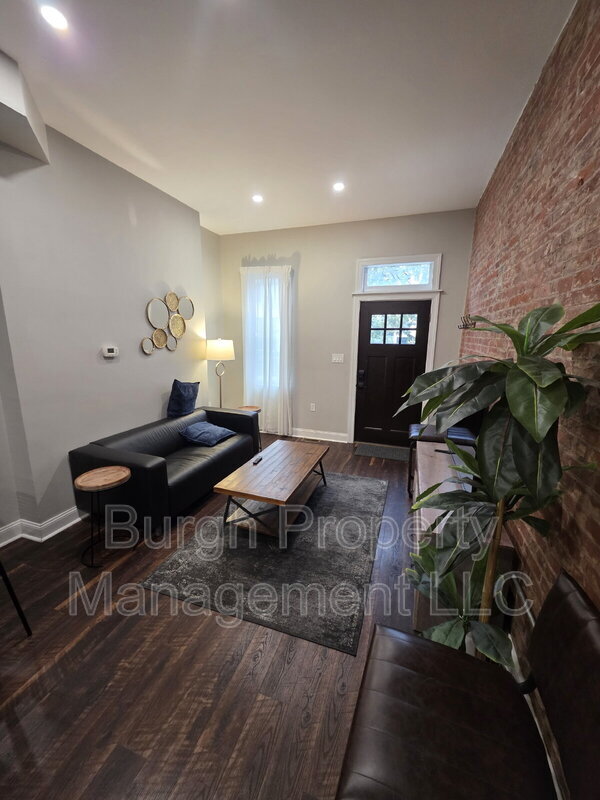 2512 Penn Ave