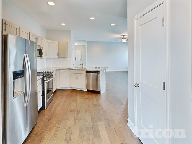 Photo - 311 Cloverbrook Way