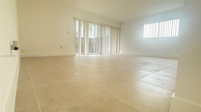 Photo - 7737 SW 88th St Unidad C116