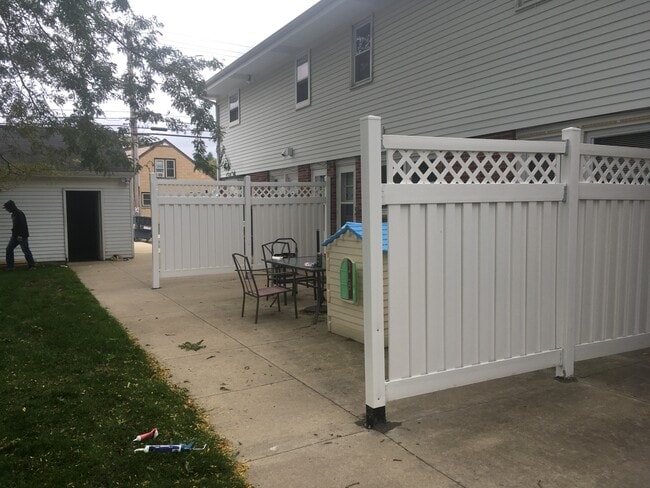 Photo - 201 W Pierre Ln Unit 201