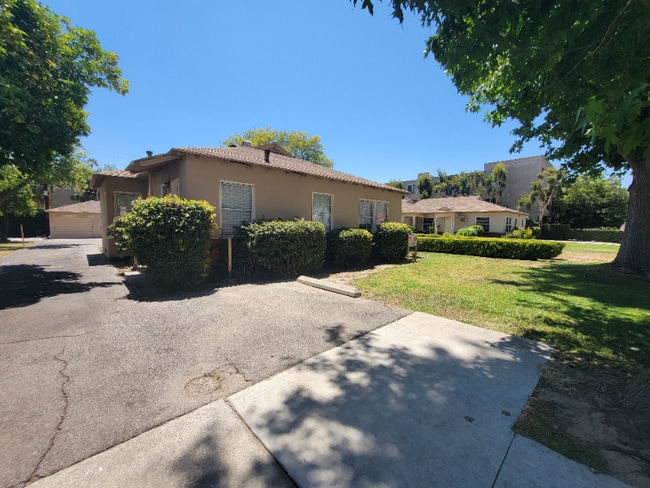 Building Photo - 13642 Leadwell St Rental