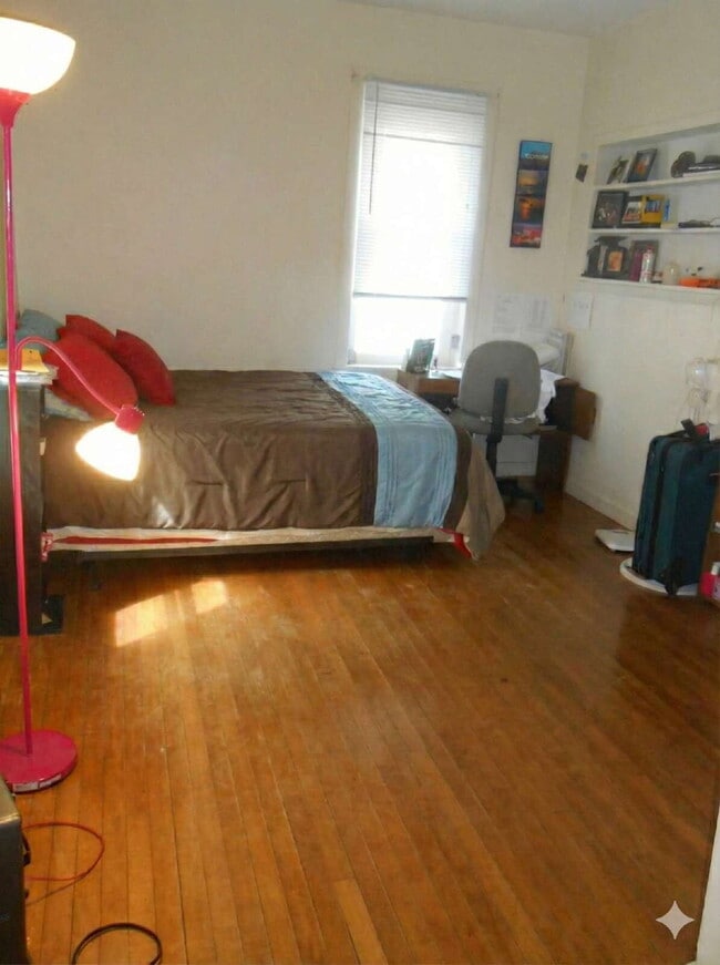 Photo - Awesome 2 Bed 1 Bath! Available June 1st!