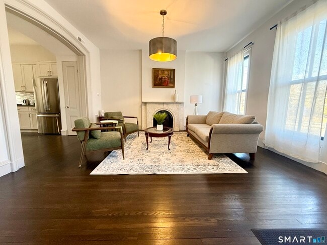 Photo - 30 Trumbull St