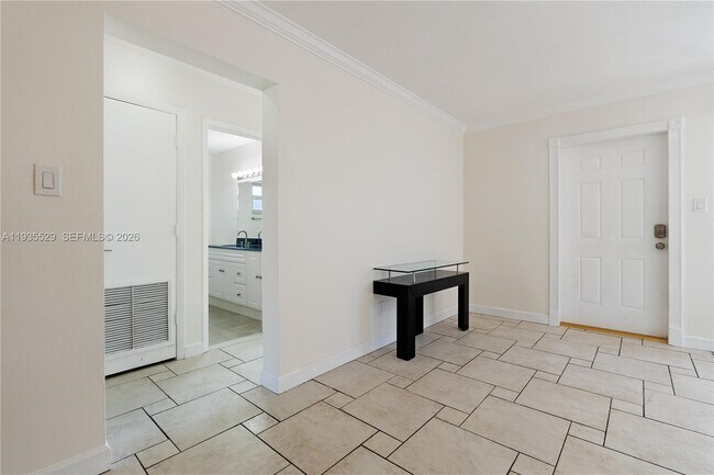 Photo - 232 SE 6th St