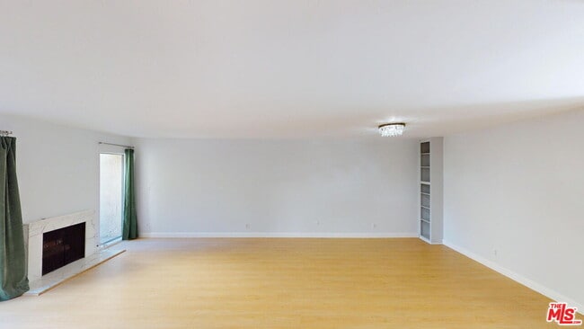 Photo - 5115 Kester Ave Unit 7