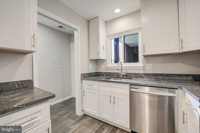 Photo - 2815 Lee Oaks Ct Unidad 302