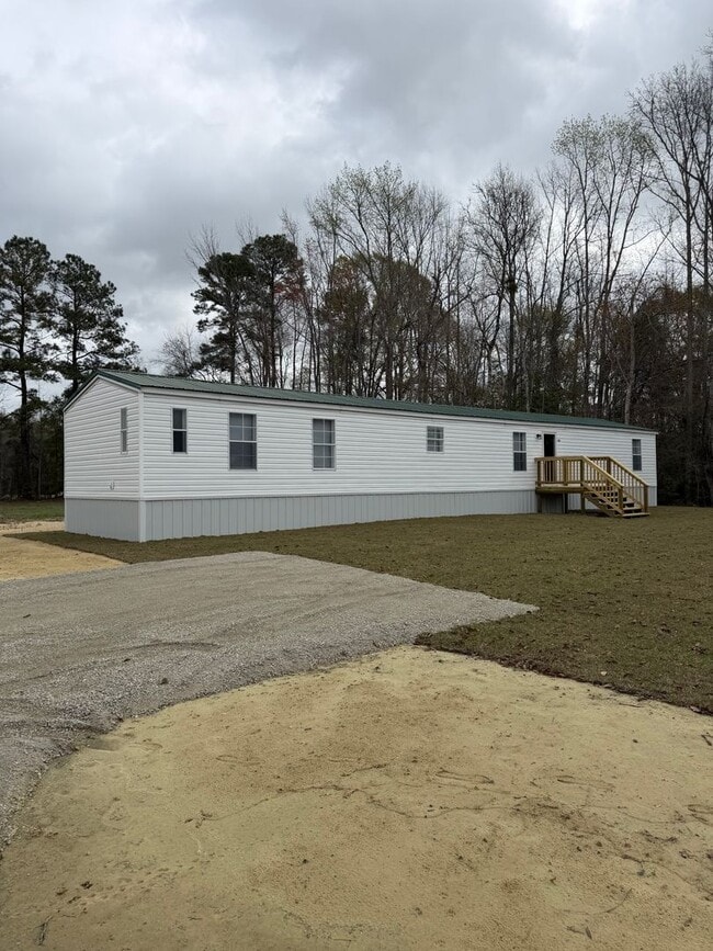 Photo - 3BR/2BA Fully Remodeled Home – Galivants Ferry