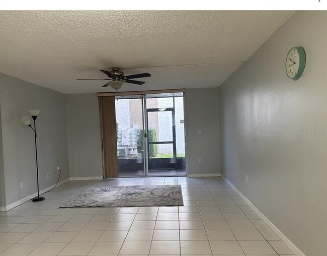 Building Photo - 810 Oakgrove Dr Unit 175