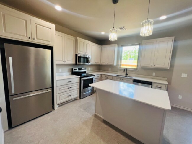 Photo - 1020 Holiday Dr Townhome