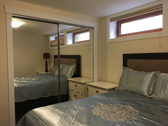 Photo - 4529 Langara Av