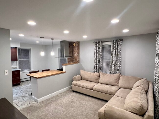 20 S River St Unit 20 S River