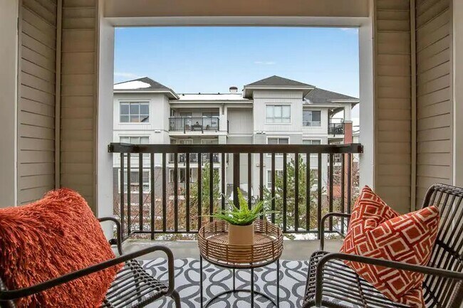 Photo - 8915 202 St Unit #318