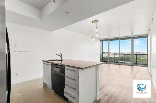 Photo - 888 Biscayne Blvd Unit 911