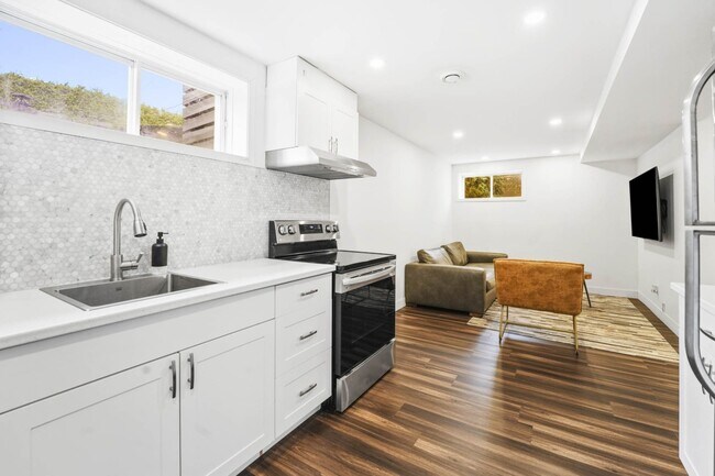 Photo - 697 Rue De Chinon