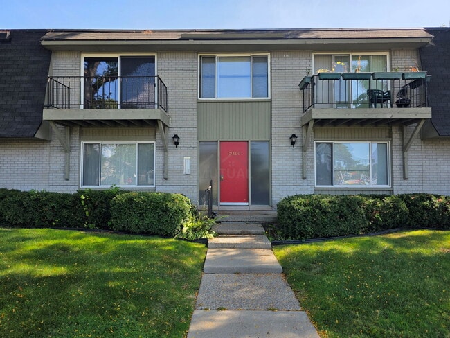 Building Photo - 19800 W 12 Mile Rd Unit 5 Rental