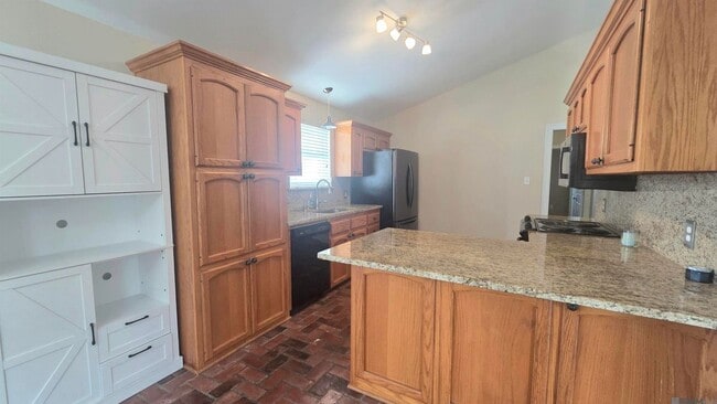 Photo - 17656 Chasefield Ave