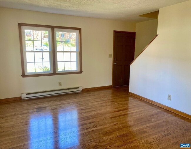 Photo - 108 Olinda Dr