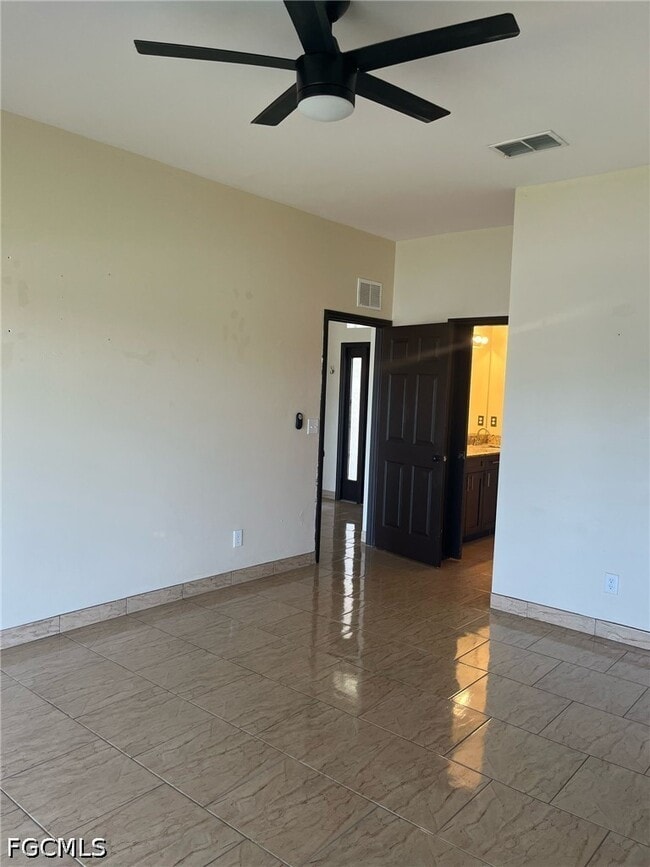 Photo - 17 NE 11th Ln