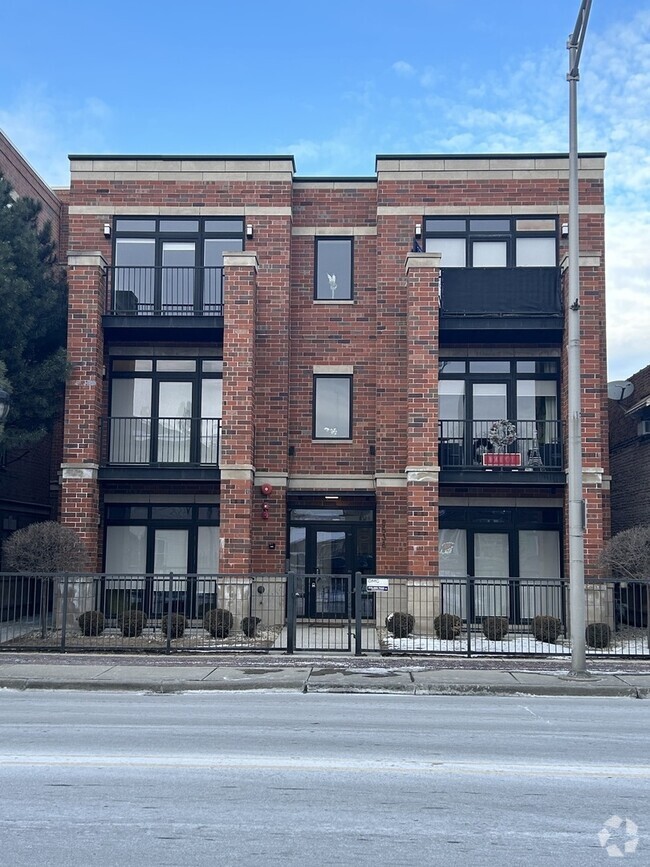 Building Photo - 8538 W Grand Ave Unit 1E Rental