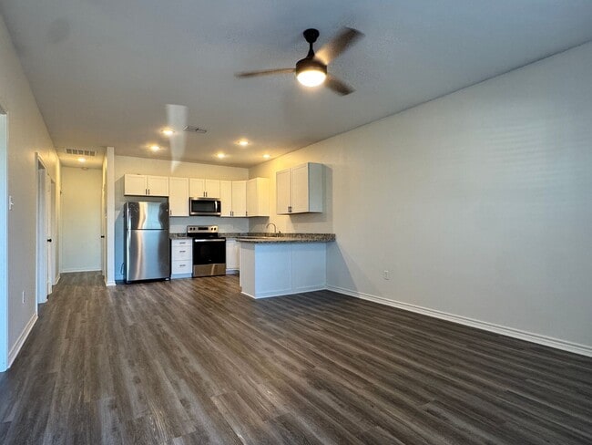 Photo - 13209 County Rd 499 Unidad A