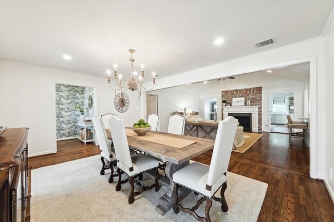 Photo - 737 Country Ln