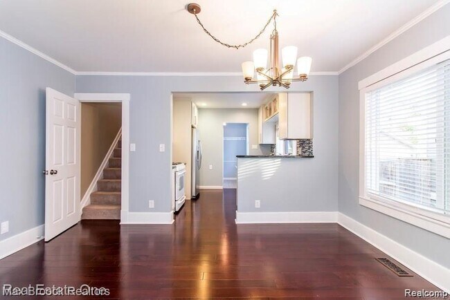 Photo - 1183 Bird Ave