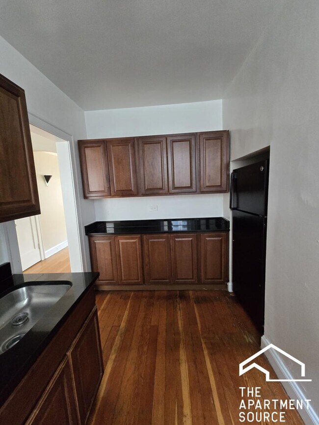 Photo - 1924 W Morse Ave Unit 3N