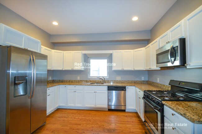 Photo - 65 Mapleton St Apartments Unit 1