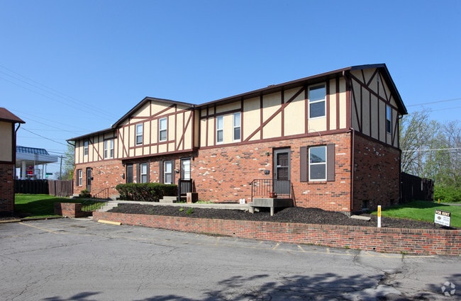Cross Creek Apartments and Townhomes