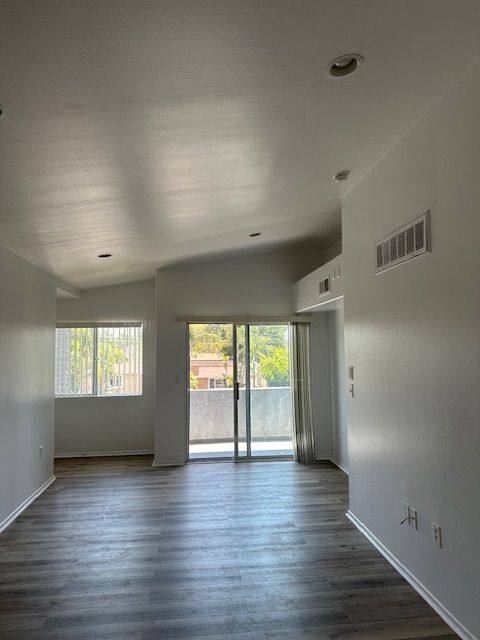 6545 Fulton Ave Unit 205