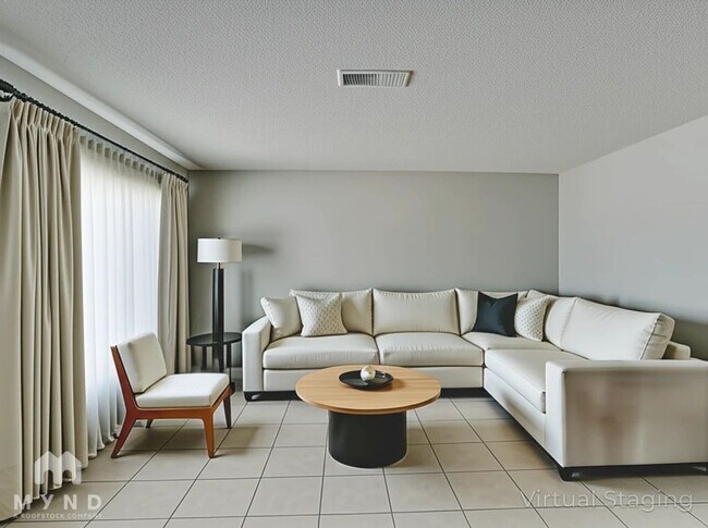 Photo - 893 W Carey Ave House