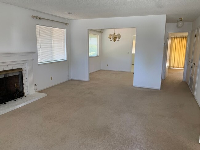 Photo - 6544 Stone Bridge Rd