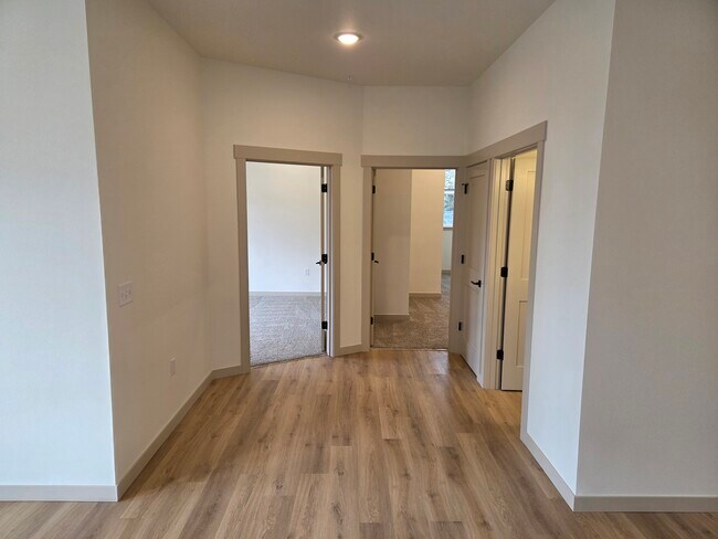 478 S Main St
