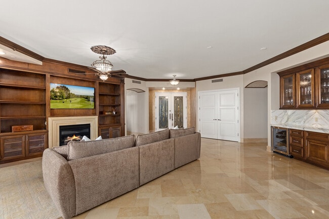 Photo - 9101 Alta Dr