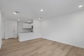 Photo - 30514 Wolfburn St