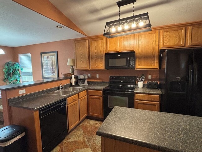 Photo - 776 W Fairlane Ct