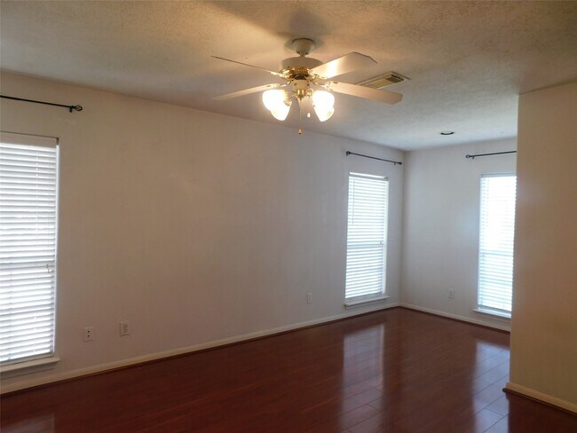 Photo - 2710 Grants Lake Blvd Unidad G3