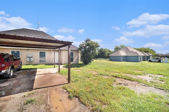 Photo - Beautifully Crafted 3 bed 2 bath duplex lo...