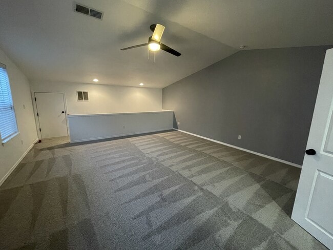 Photo - 13556 SE Steele St