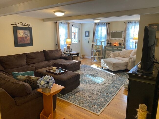 Photo - 84 Lake Rd Unit 1