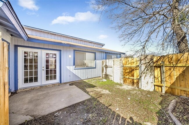 Photo - 1111 W Rundberg Ln